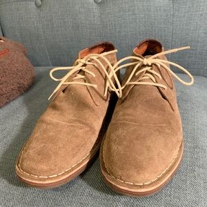 Kenneth Cole suede desert boot